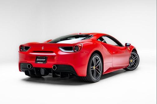 Rosso Corsa 2018 Ferrari 488 GTB Coupe