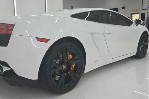 2011 Lamborghini Gallardo LP550-2
