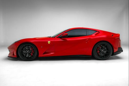 Rosso Corsa 2019 Ferrari 812 Superfast Base