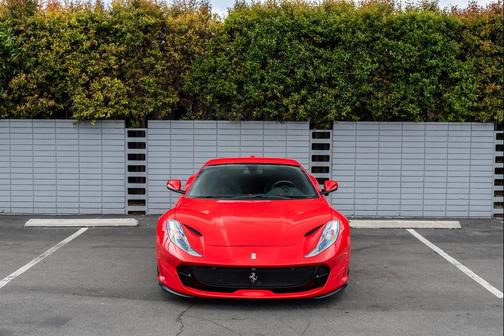 Rosso Corsa 2019 Ferrari 812 Superfast Base