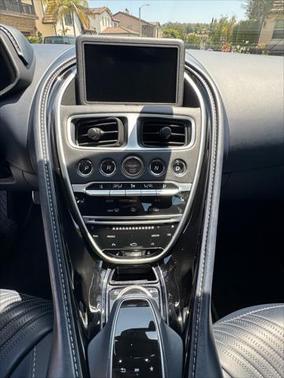 2019 Aston Martin DB11 V8