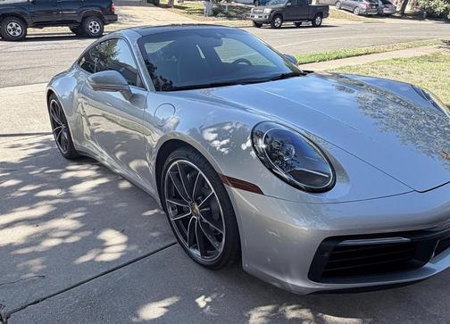 2021 Porsche 911 Carrera