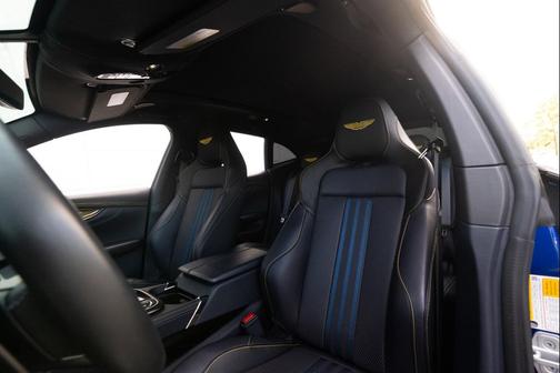 2025 Aston Martin DBX 707