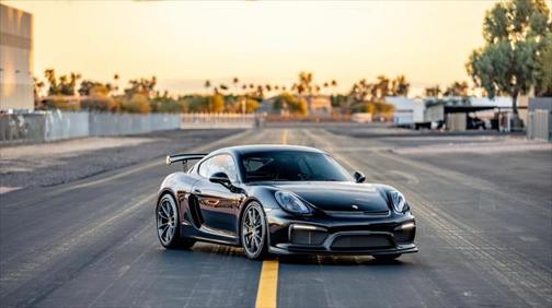 2016 Porsche Cayman GT4