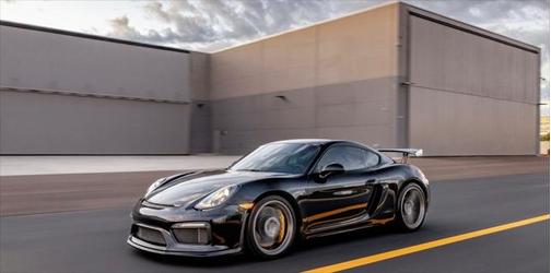 2016 Porsche Cayman GT4