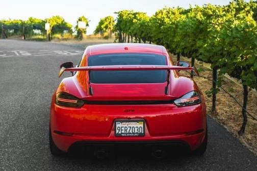 2022 Porsche 718 Cayman GT4