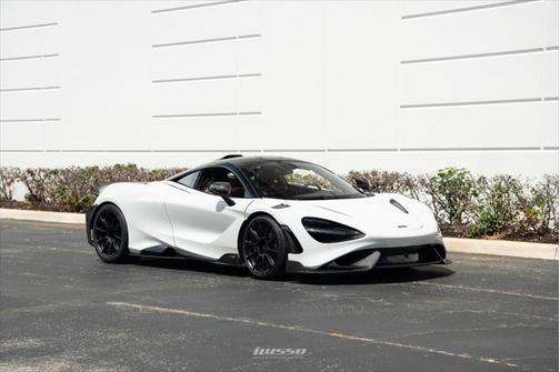 2021 McLaren 765LT Coupe