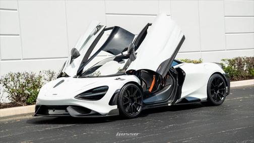 2021 McLaren 765LT Coupe