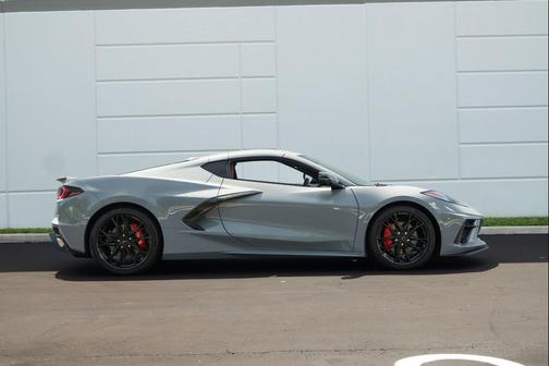 2025 Chevrolet Corvette Stingray w/1LT