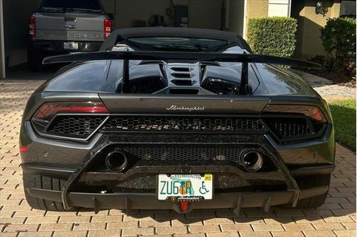 2019 Lamborghini Huracan Performante