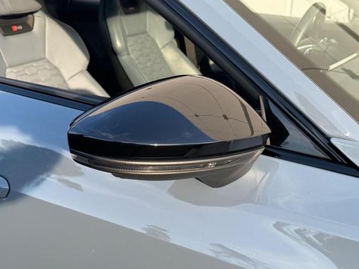 2024 Audi RS e-tron GT quattro