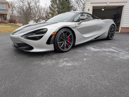 2022 McLaren 720S Base