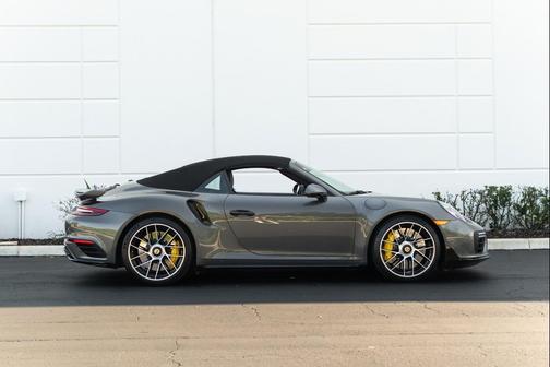 2019 Porsche 911 Turbo S