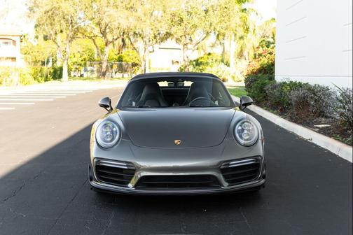 2019 Porsche 911 Turbo S