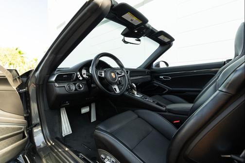 2019 Porsche 911 Turbo S