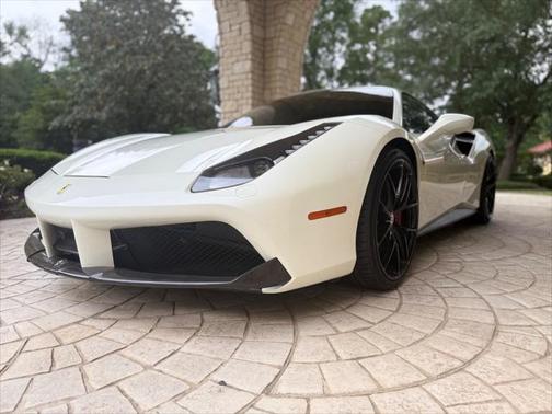 2017 Ferrari 488 GTB Coupe