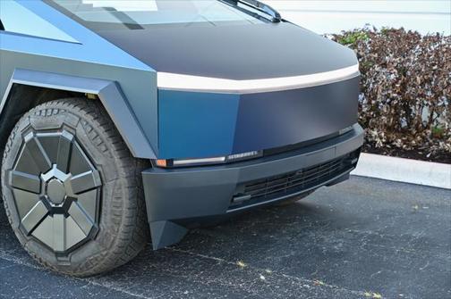 2024 Tesla Cybertruck Cyberbeast