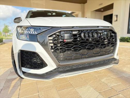 2023 Audi RS Q8 4.0T