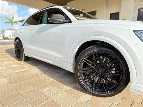 2023 Audi RS Q8 4.0T