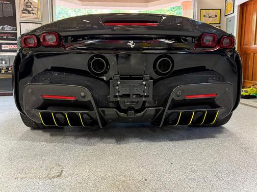 2021 Ferrari SF90 Stradale Coupe