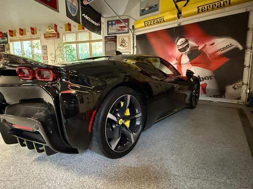 2021 Ferrari SF90 Stradale Coupe