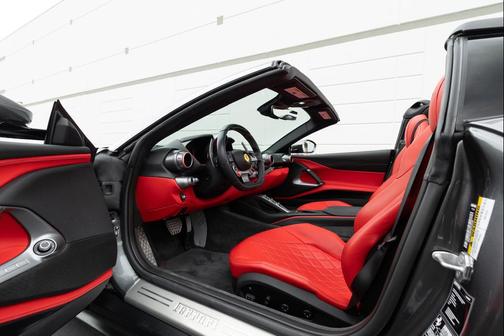 2022 Ferrari 812 GTS Convertible
