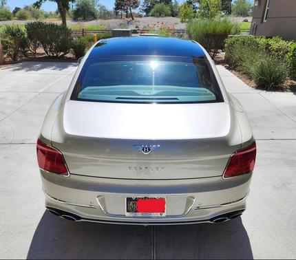 2022 Bentley Flying Spur V8