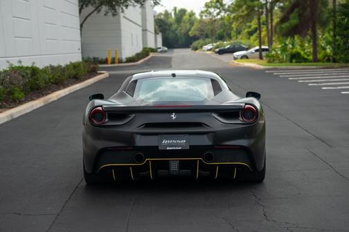 2016 Ferrari 488 GTB Coupe