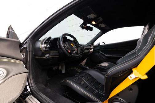 2016 Ferrari 488 GTB Coupe