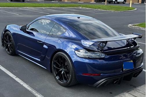 2023 Porsche 718 Cayman GT4