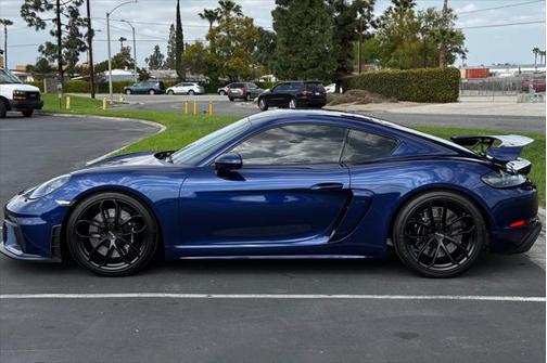 2023 Porsche 718 Cayman GT4