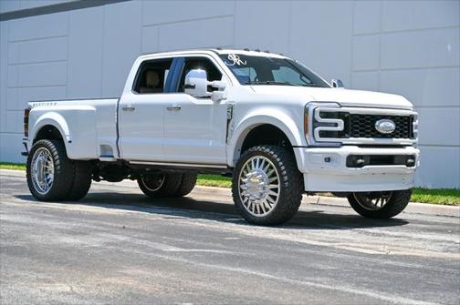 2023 Ford F-450 Platinum