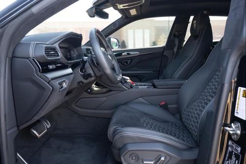 2024 Lamborghini Urus S