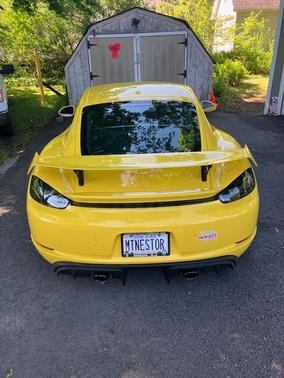 2022 Porsche 718 Cayman GT4