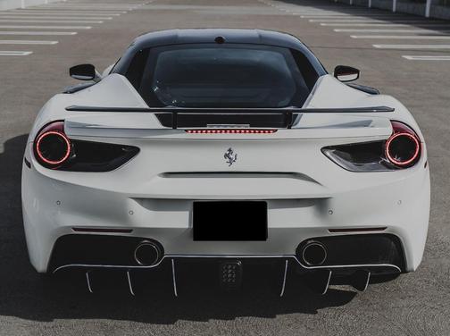 2016 Ferrari 488 GTB Coupe