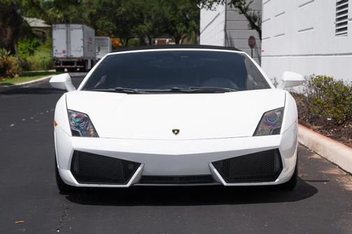 Bianco Monocerous Solid Color (White) 2013 Lamborghini Gallardo LP550-2