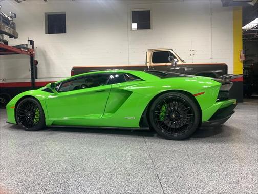 2018 Lamborghini Aventador S LP 740-4 S