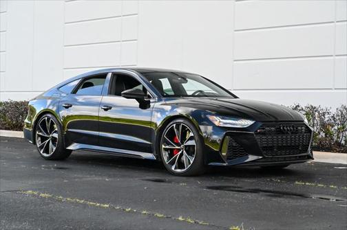 2021 Audi RS 7 4.0T