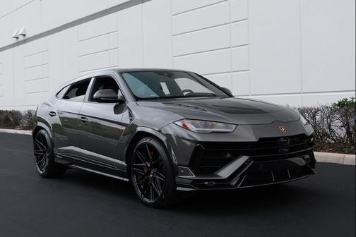 2023 Lamborghini Urus Performante