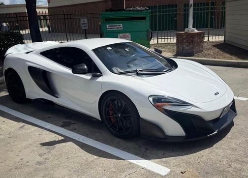 2016 McLaren 675LT Base