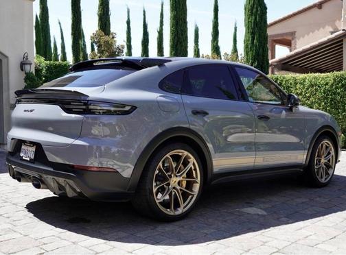 2022 Porsche Cayenne Turbo GT