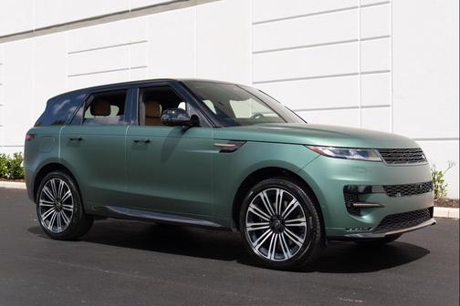 Green 2025 Land Rover Range Rover Sport SE