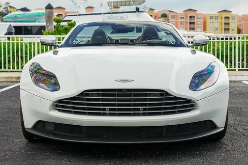 Stratus White 2019 Aston Martin DB11 Volante
