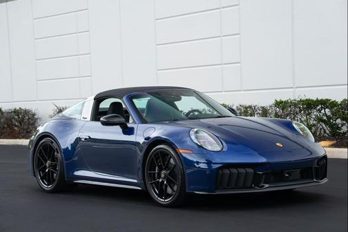 2025 Porsche 911 Targa 4 GTS