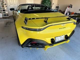 2021 Aston Martin Vantage Roadster