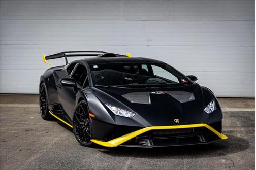 2023 Lamborghini Huracan STO Coupe