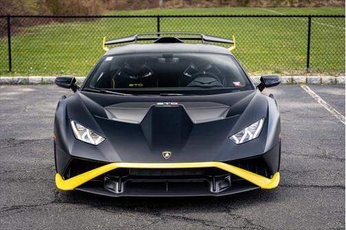 2023 Lamborghini Huracan STO Coupe