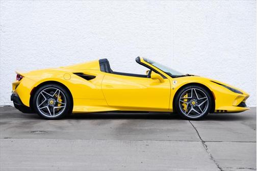 2022 Ferrari F8 Spider F8 Spider