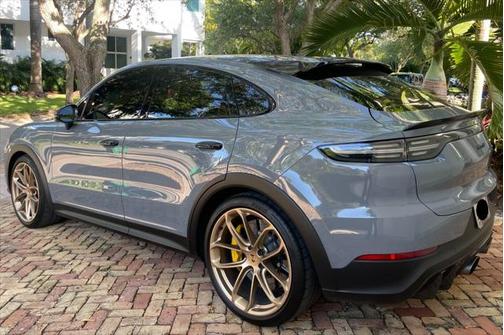 2023 Porsche Cayenne Turbo GT