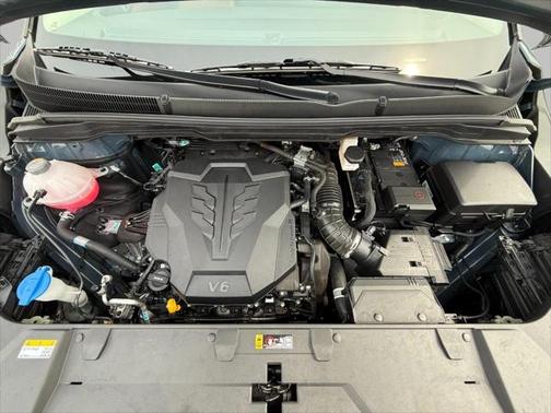 2024 Kia Carnival SX